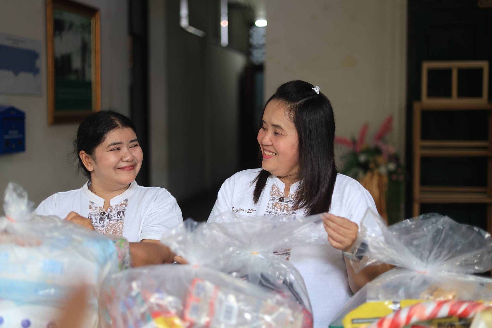 title - สำนักบริหารกลาง ร่วมบริจาคสิ่งของที่จำเป็นสำหรับผู้หญิงและเด็กให้แก่ทัณฑสถานหญิงกลาง
